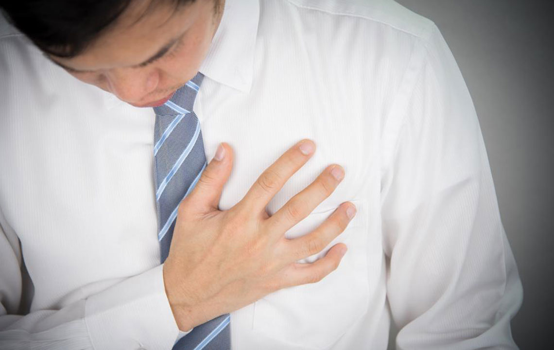 Male Breast Cancer – Symptoms, Causes And Treatments