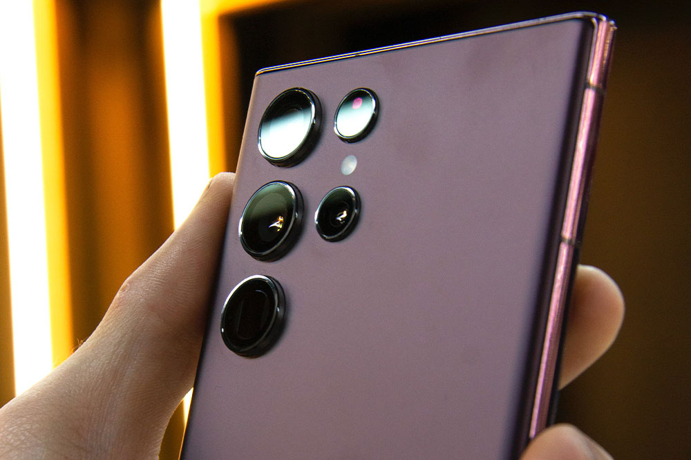 Top AT&T pre-order offers on Samsung Galaxy S22